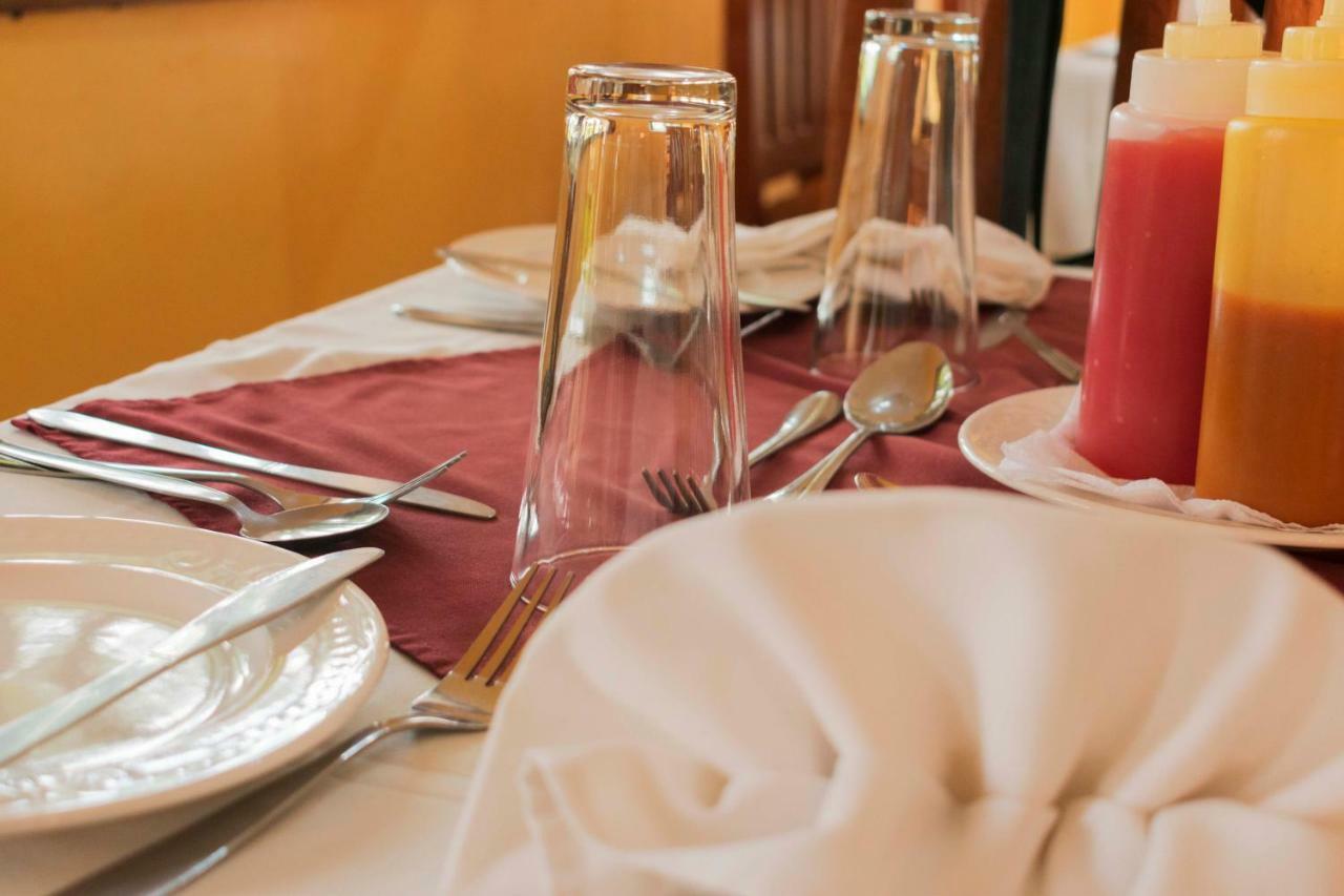 Rwenzori International Hotel Kasese Eksteriør bilde
