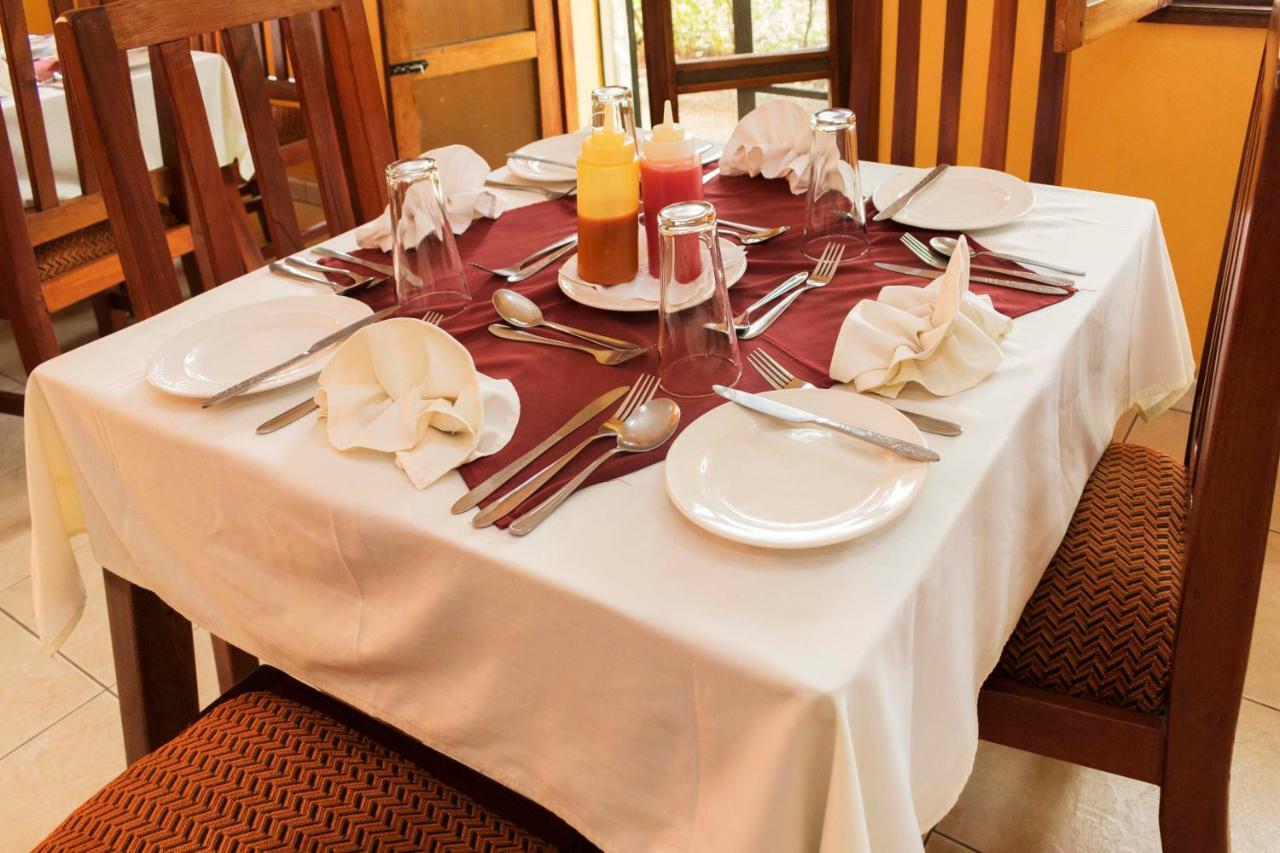 Rwenzori International Hotel Kasese Eksteriør bilde