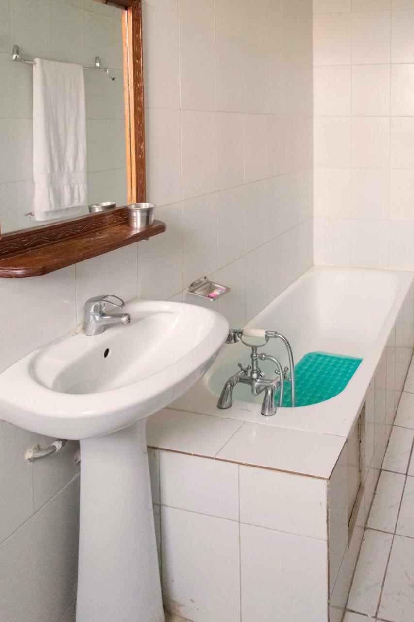 Rwenzori International Hotel Kasese Eksteriør bilde