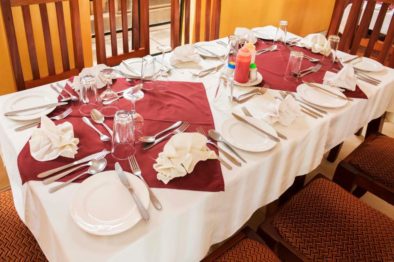 Rwenzori International Hotel Kasese Eksteriør bilde