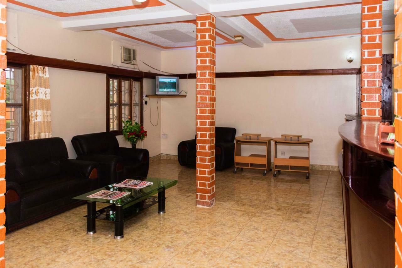 Rwenzori International Hotel Kasese Eksteriør bilde